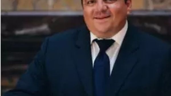 斯塔夫罗斯·伊恩努卡：“后真相”时代的教育如何定义