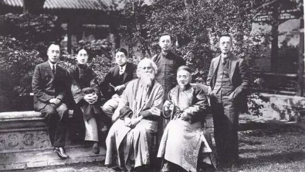 泰戈尔:拿天堂来给人间,拿灵魂来给一切的事物