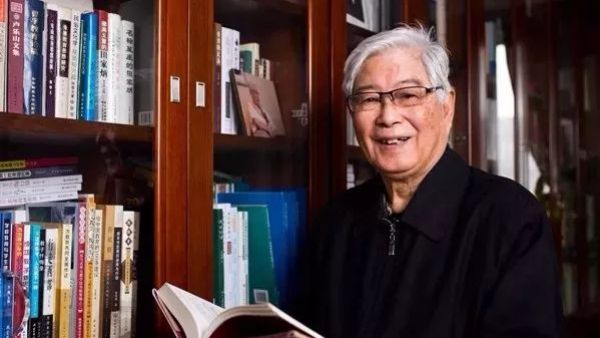 顾明远:人工智能时代,未来教育的变与不变