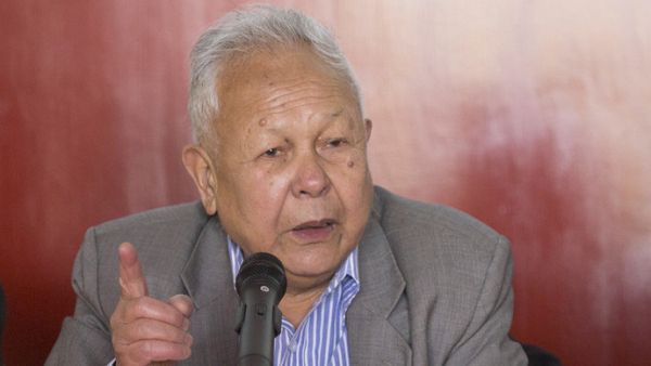 谢冕：那些遥远的星星