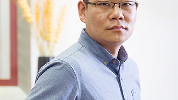 徐则臣：青年写作的艺术担当