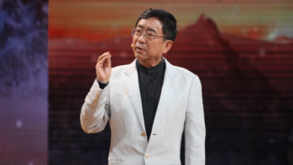 余秋雨:寻找远方的自己,追寻圈外的生命