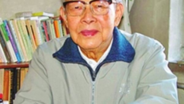 周有光:窗外的大树风光